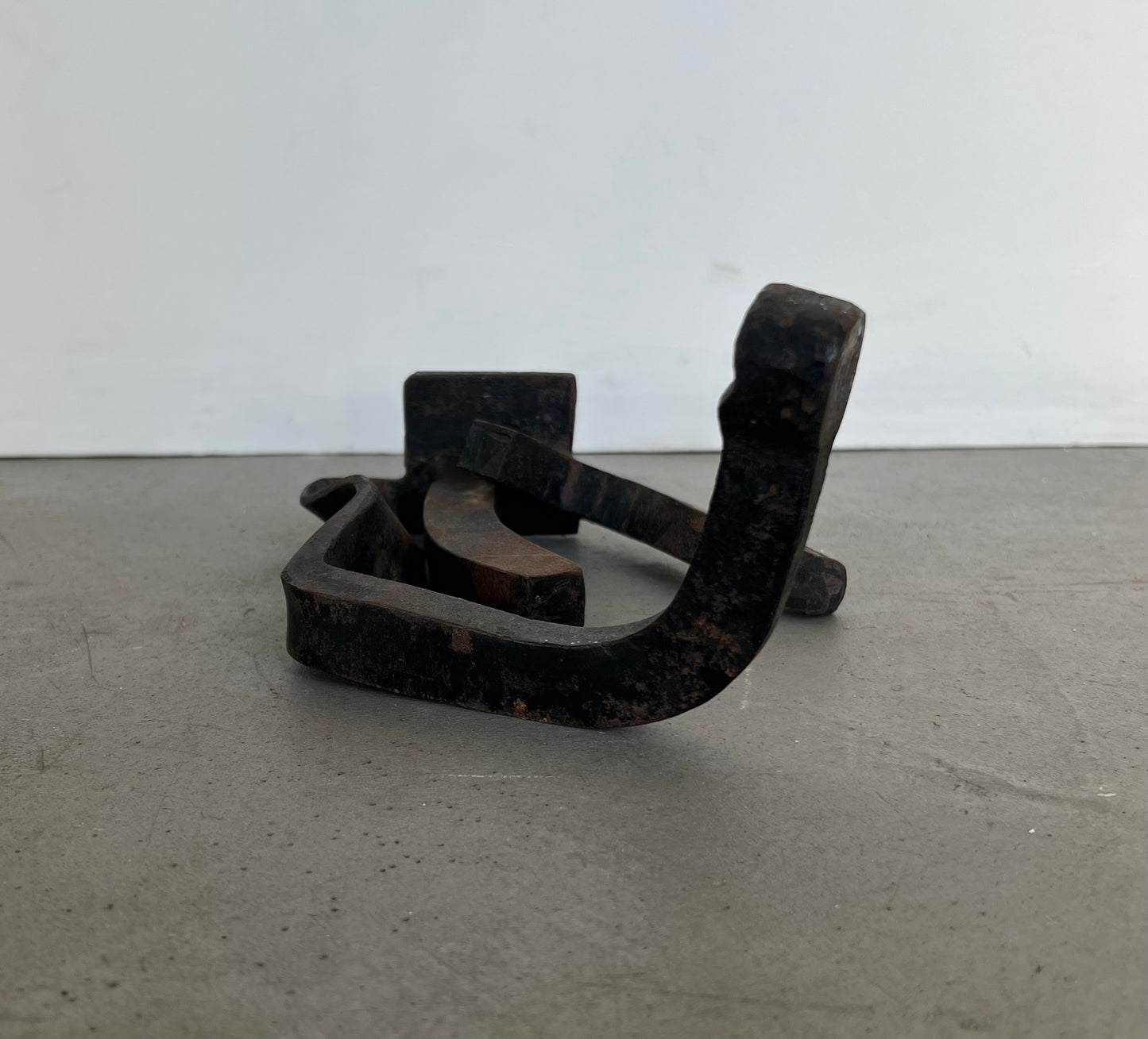 Niels Guttormsen. “Sort skulptur”, 1964