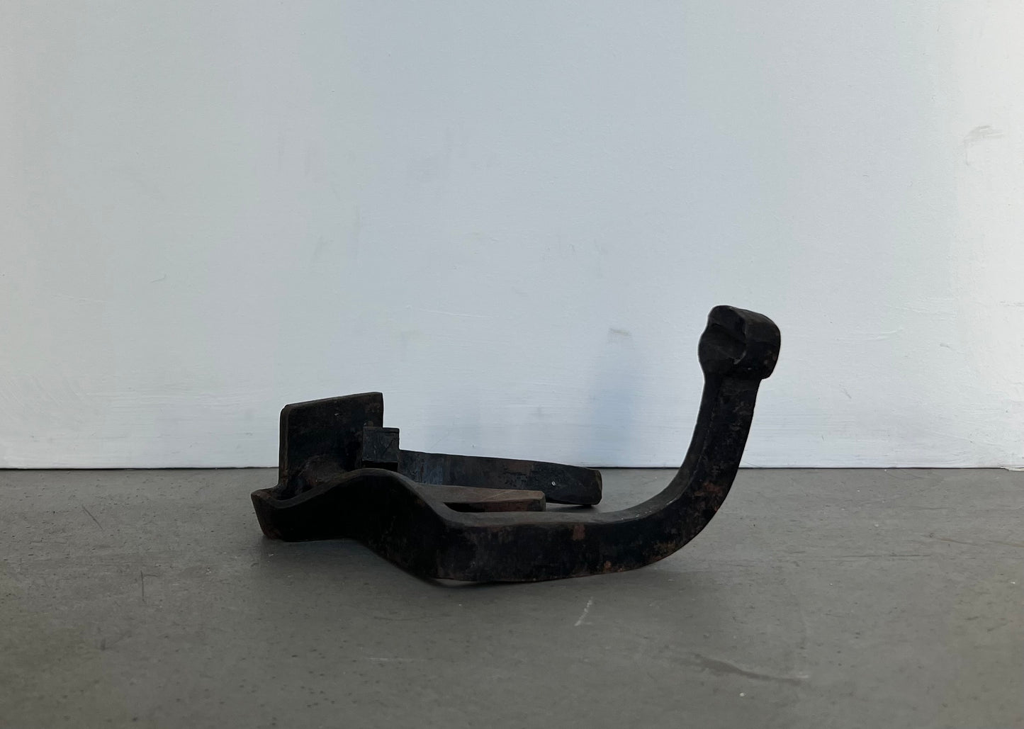 Niels Guttormsen. “Sort skulptur”, 1964