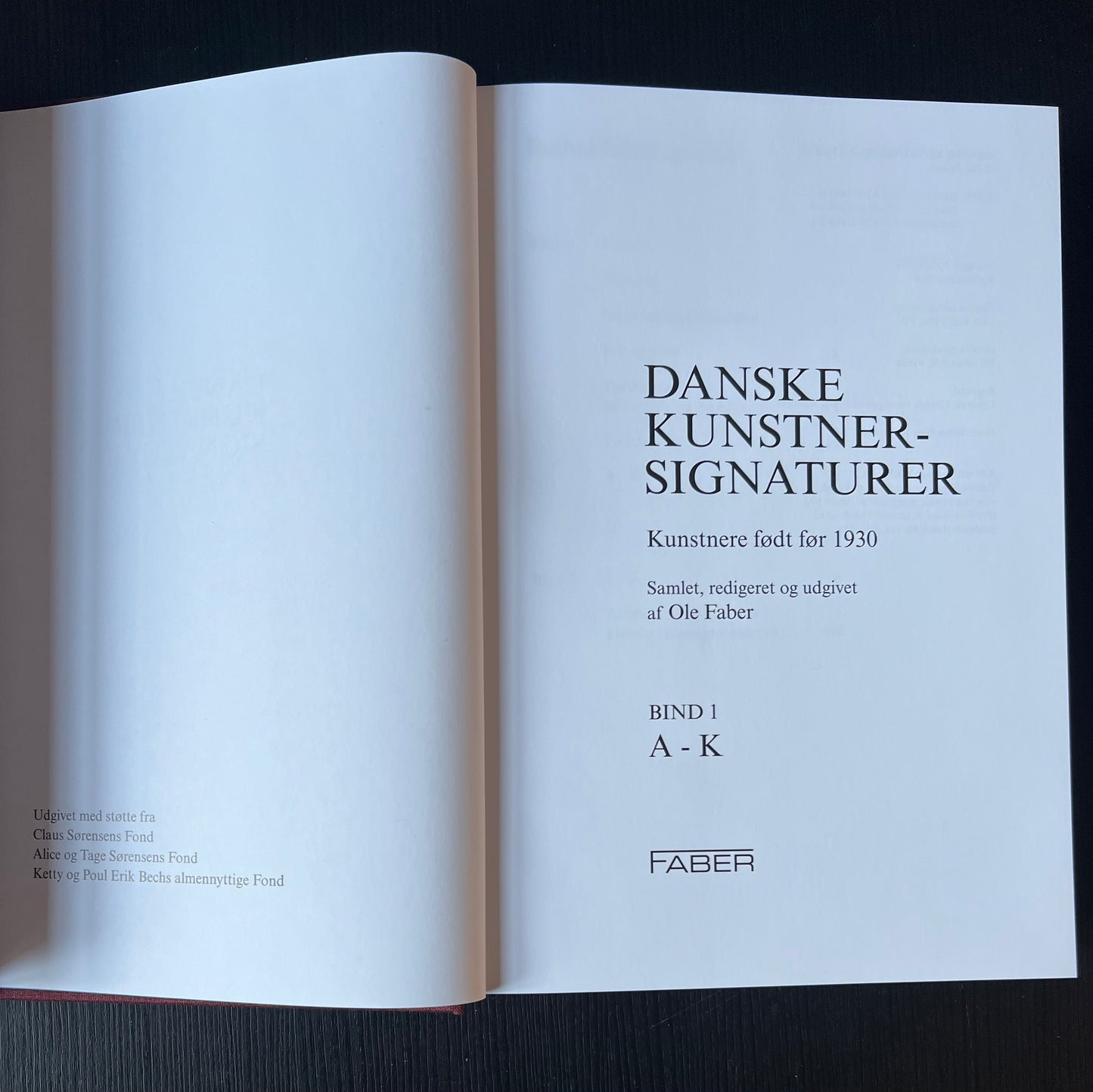 Ole Faber. “Danske kunstnersignaturer”, 2019