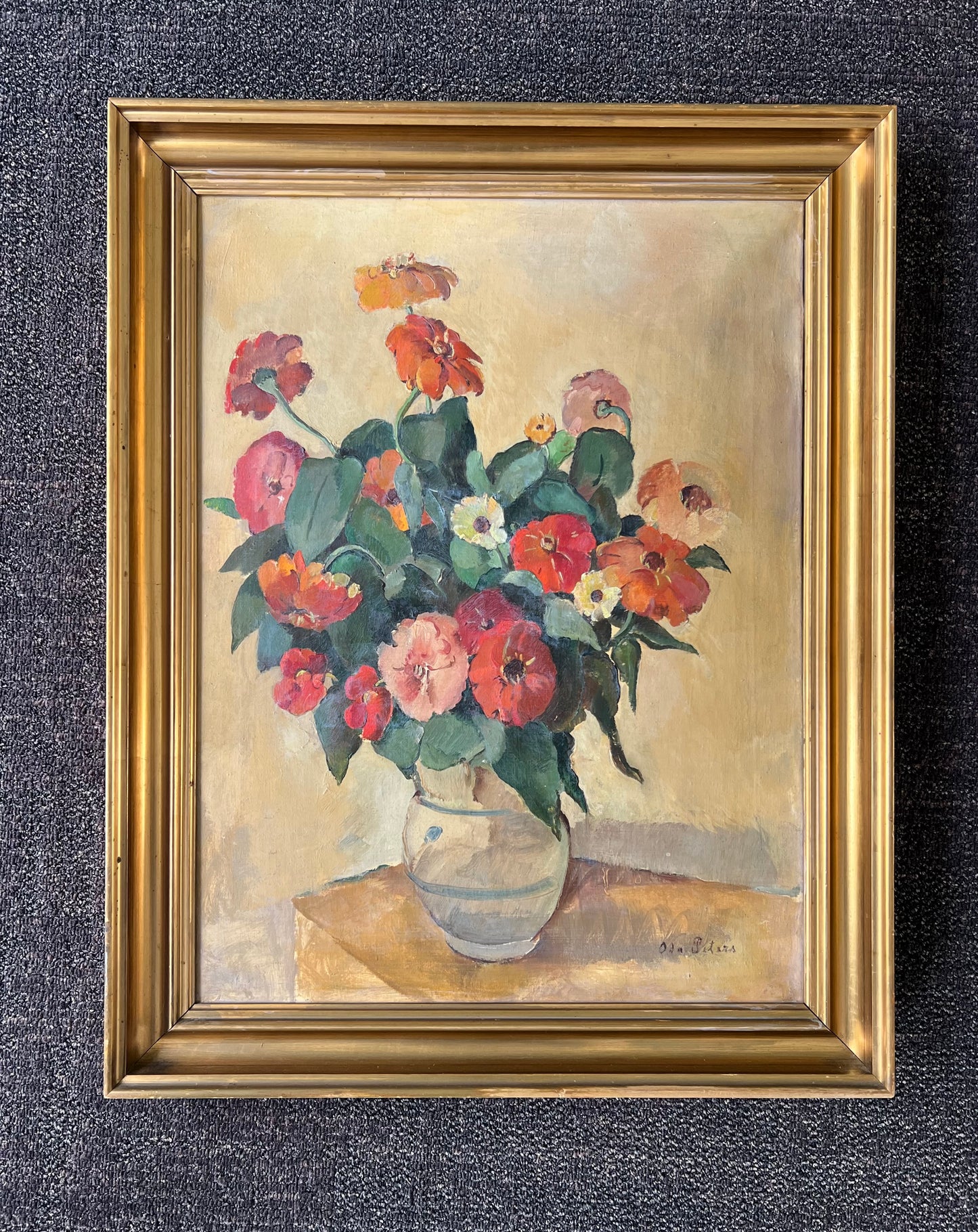 Oda Peters. A vase with flowers