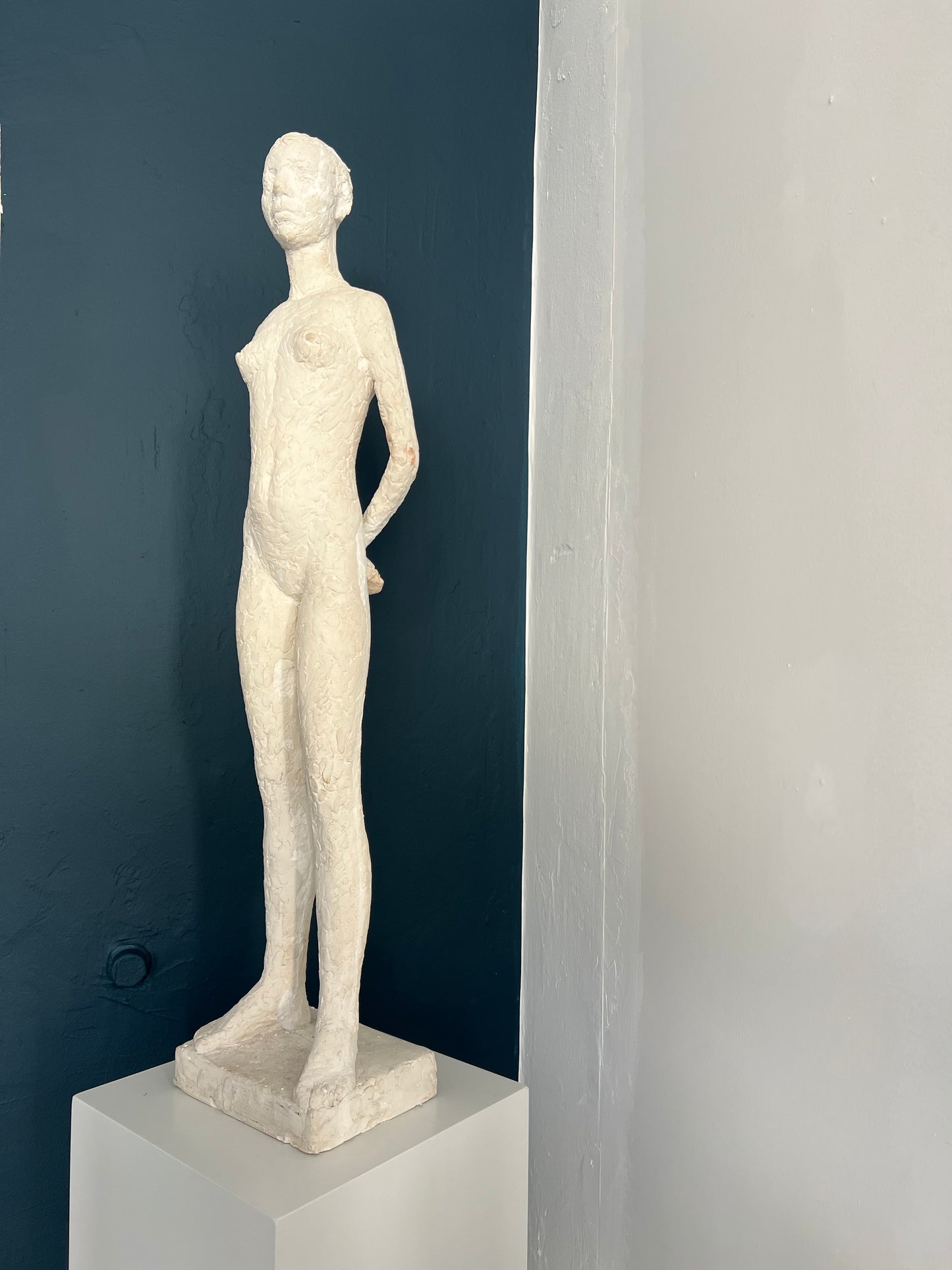 Hanne Varming. Full figure portrait