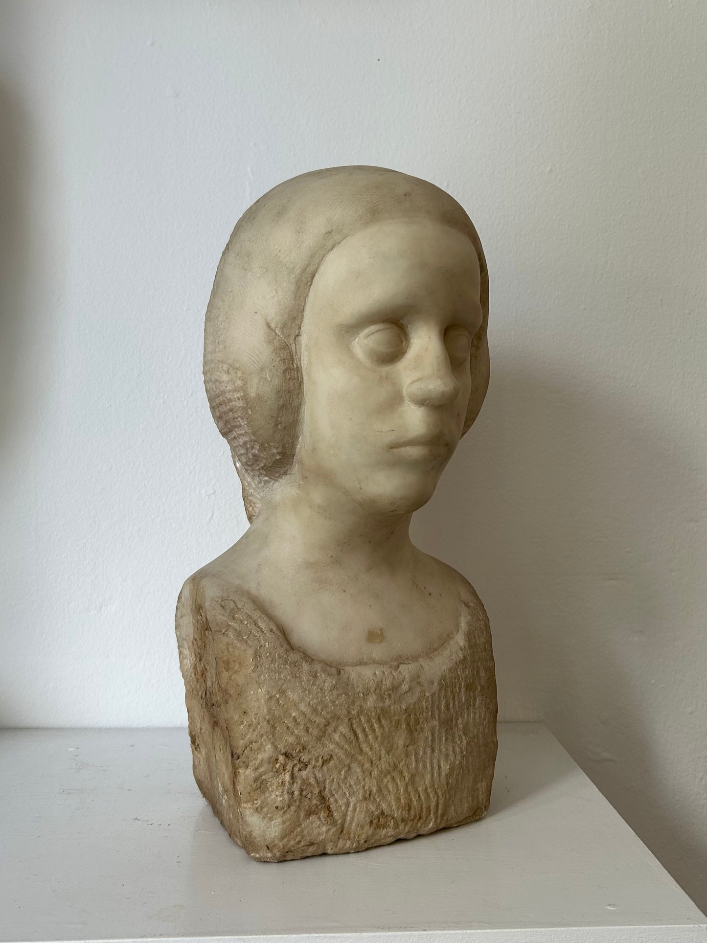 Portrait bust of a lady. Ca. 1900