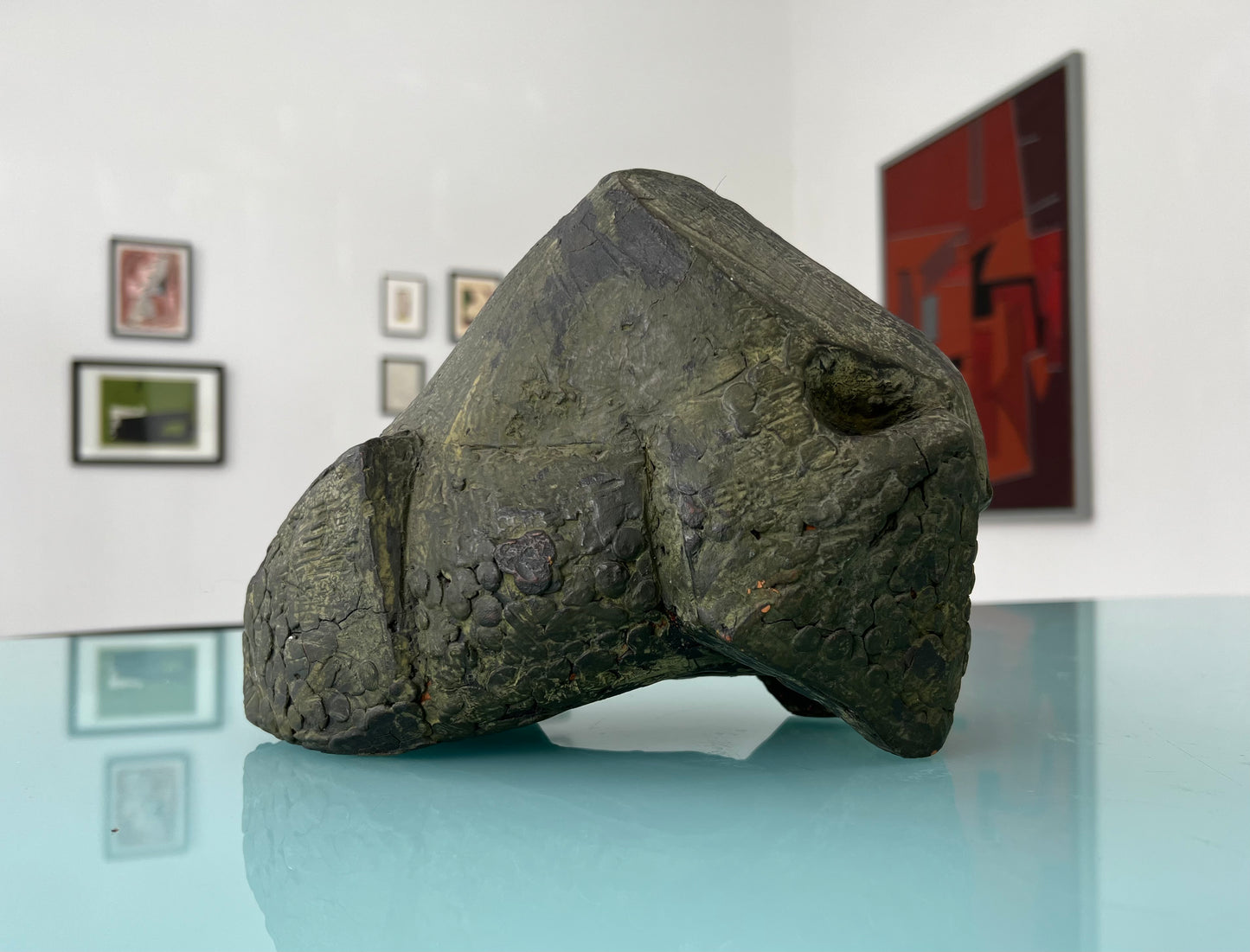Gunnar Hossy. Sculpture of stoneware